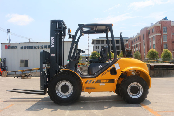 3.5 Ton 2WD Compact All Terrain Forklift Yanmar 4TNE98(EUIII) Japanese Engine